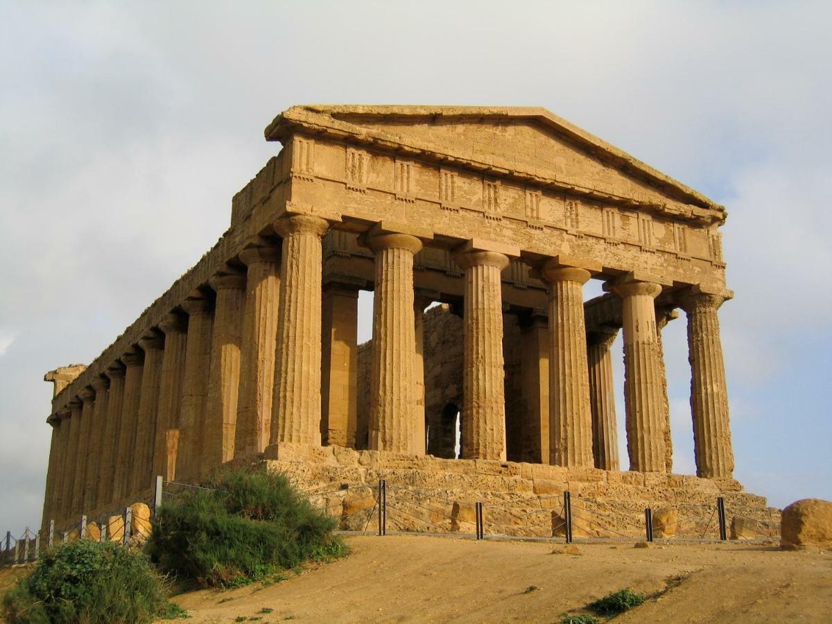 Frontemare Bed & Breakfast Agrigento Bagian luar foto